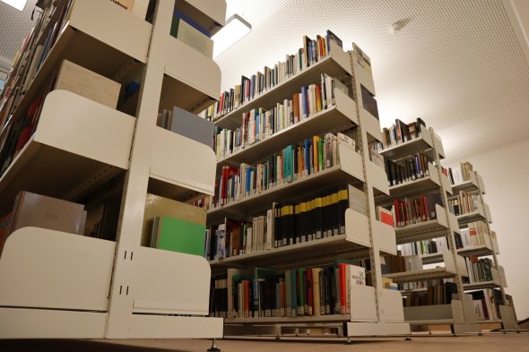 Präsenzbibliothek