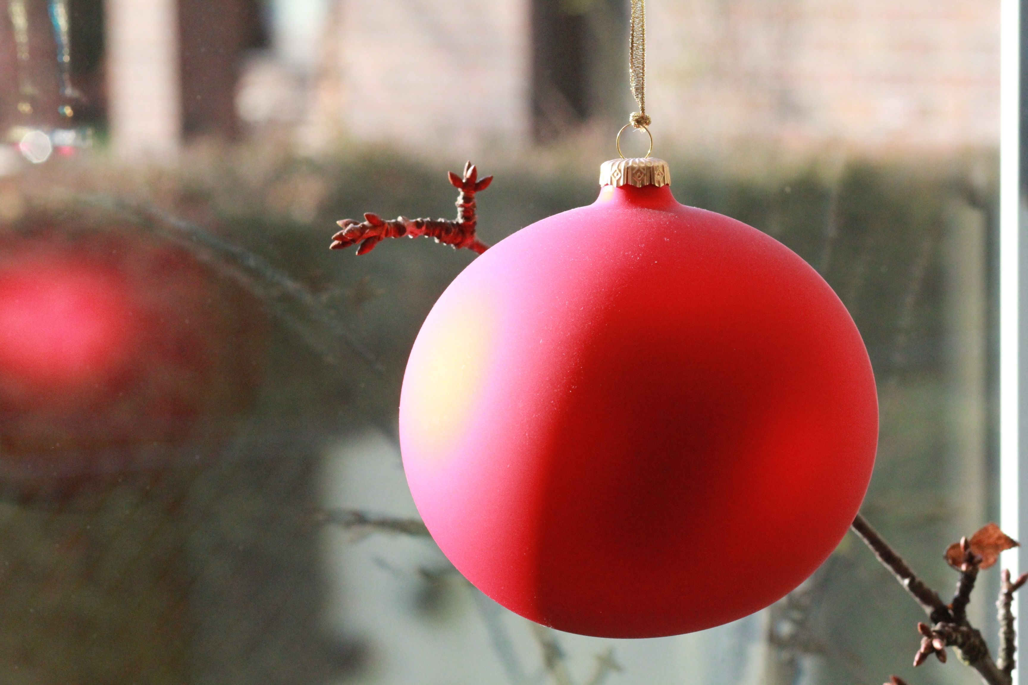 rote Christbaumkugel