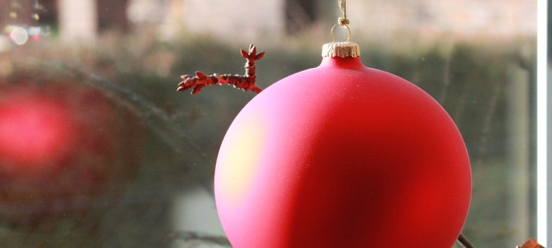 rote Christbaumkugel