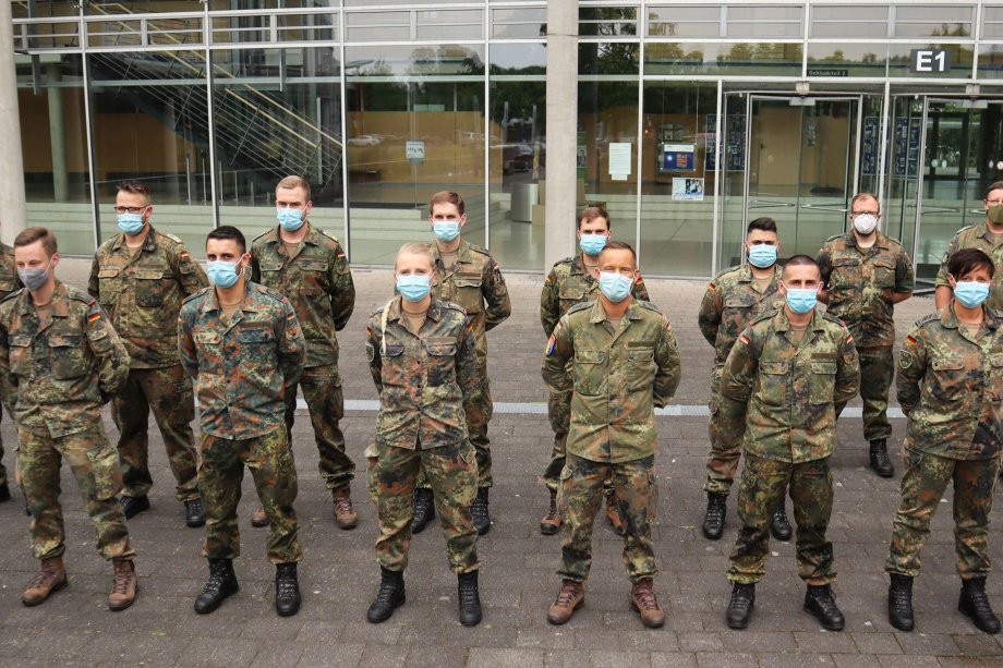 Bundeswehr vor Kreishaus