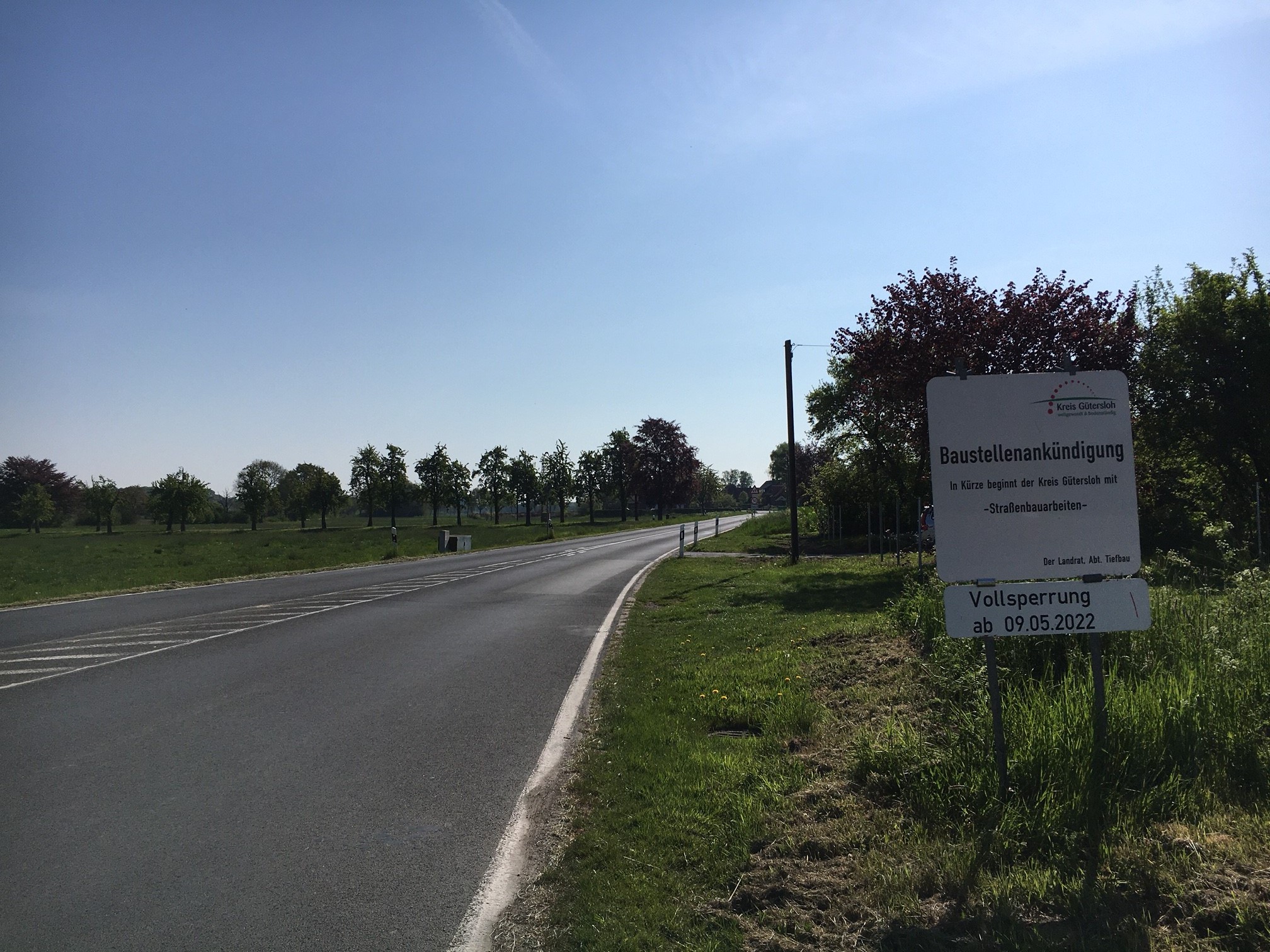 K 55 mit Bauschild K 55 mit Bauschild