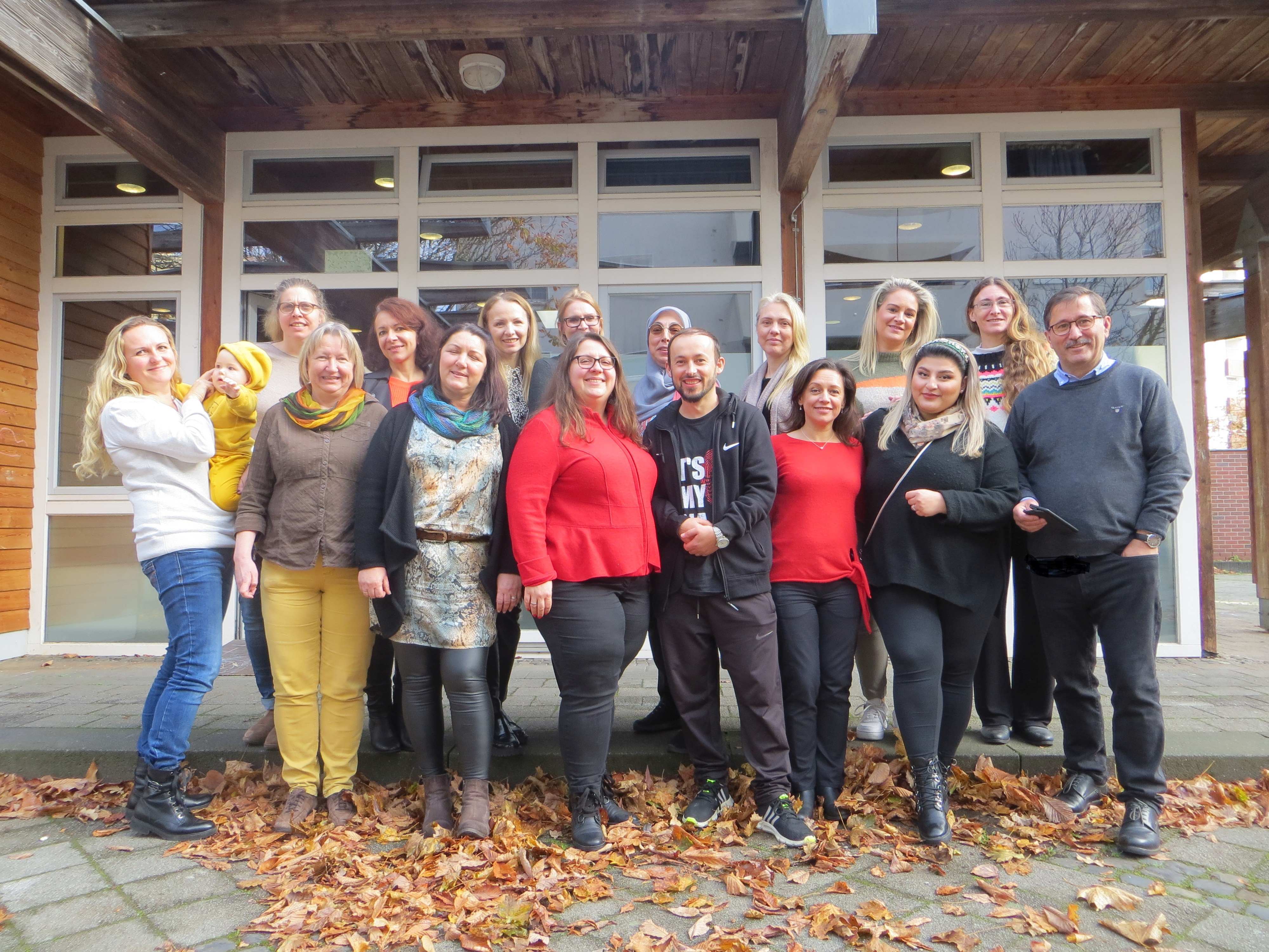 Sprachlotsen Qualifikation - Gruppe mit Referentin und Rodrigues