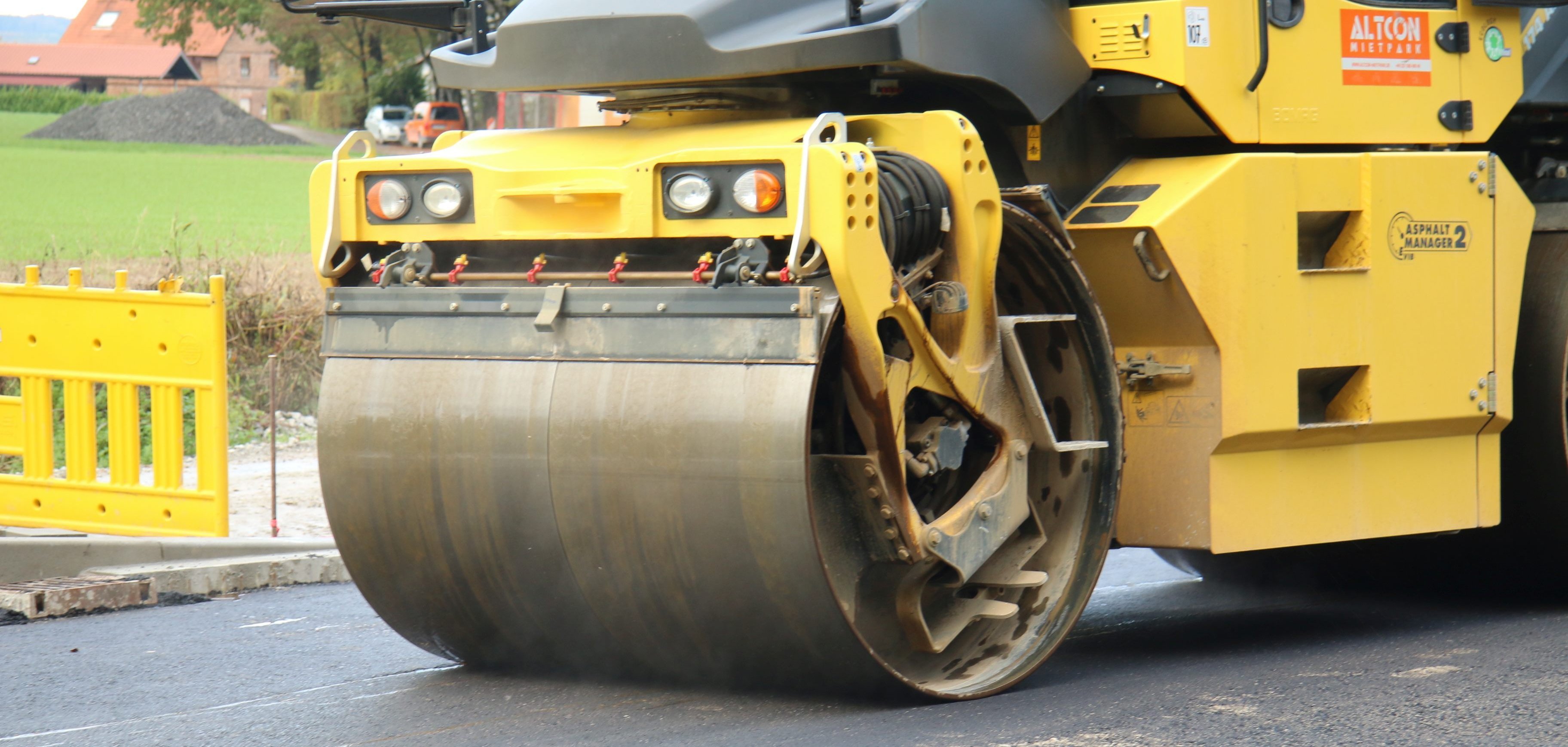 Archivfoto 2019 Straßensanierung Theenhausen Archivfoto 2019 Straßensanierung Theenhausen