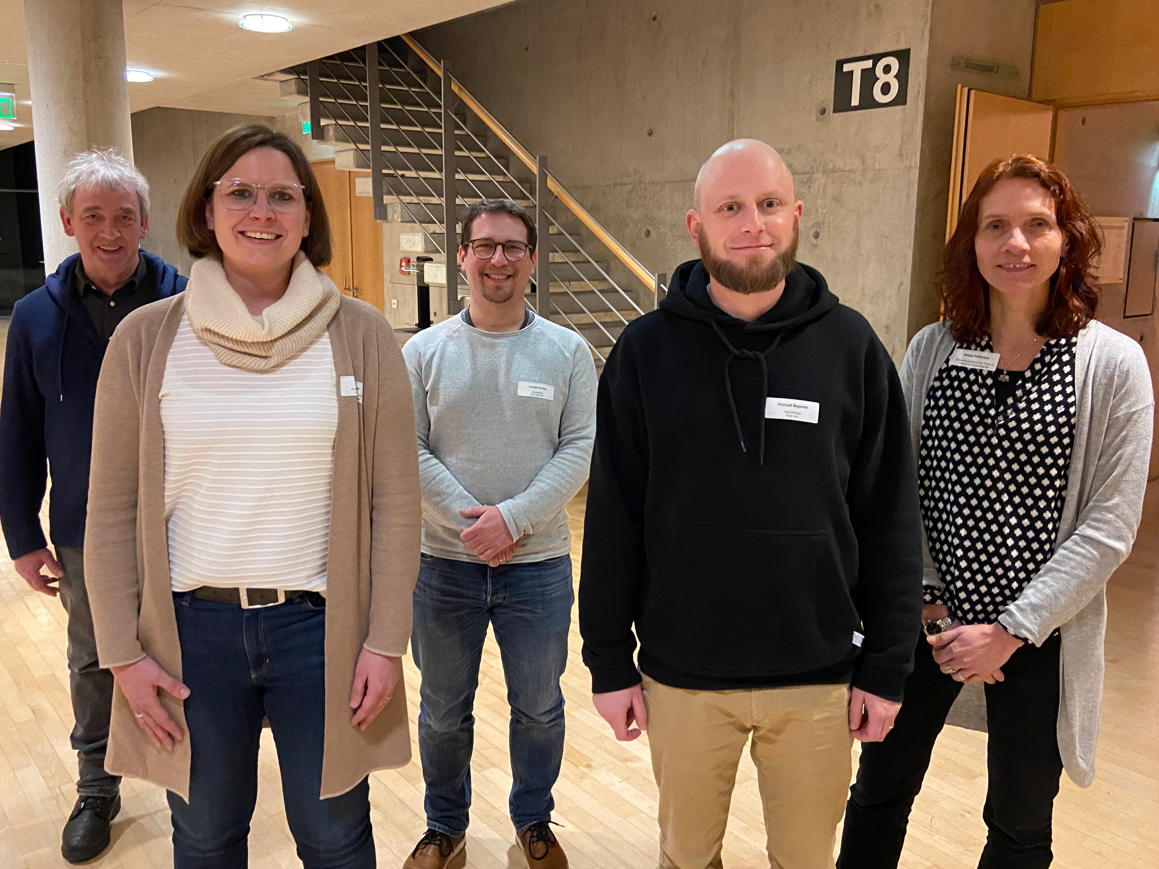 Prof. Dr. Wibke Riekmann und die Organisatoren des Vortrags