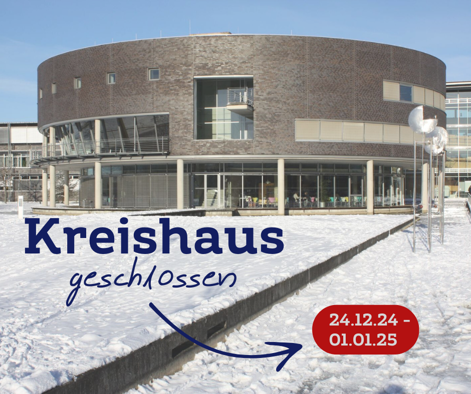 Kreishaus Weihnachtsferien - 1 Grafik zur Schließung des Kreishauses. Im Hintergrund ist die Rotunde im Schnee zu sehen.