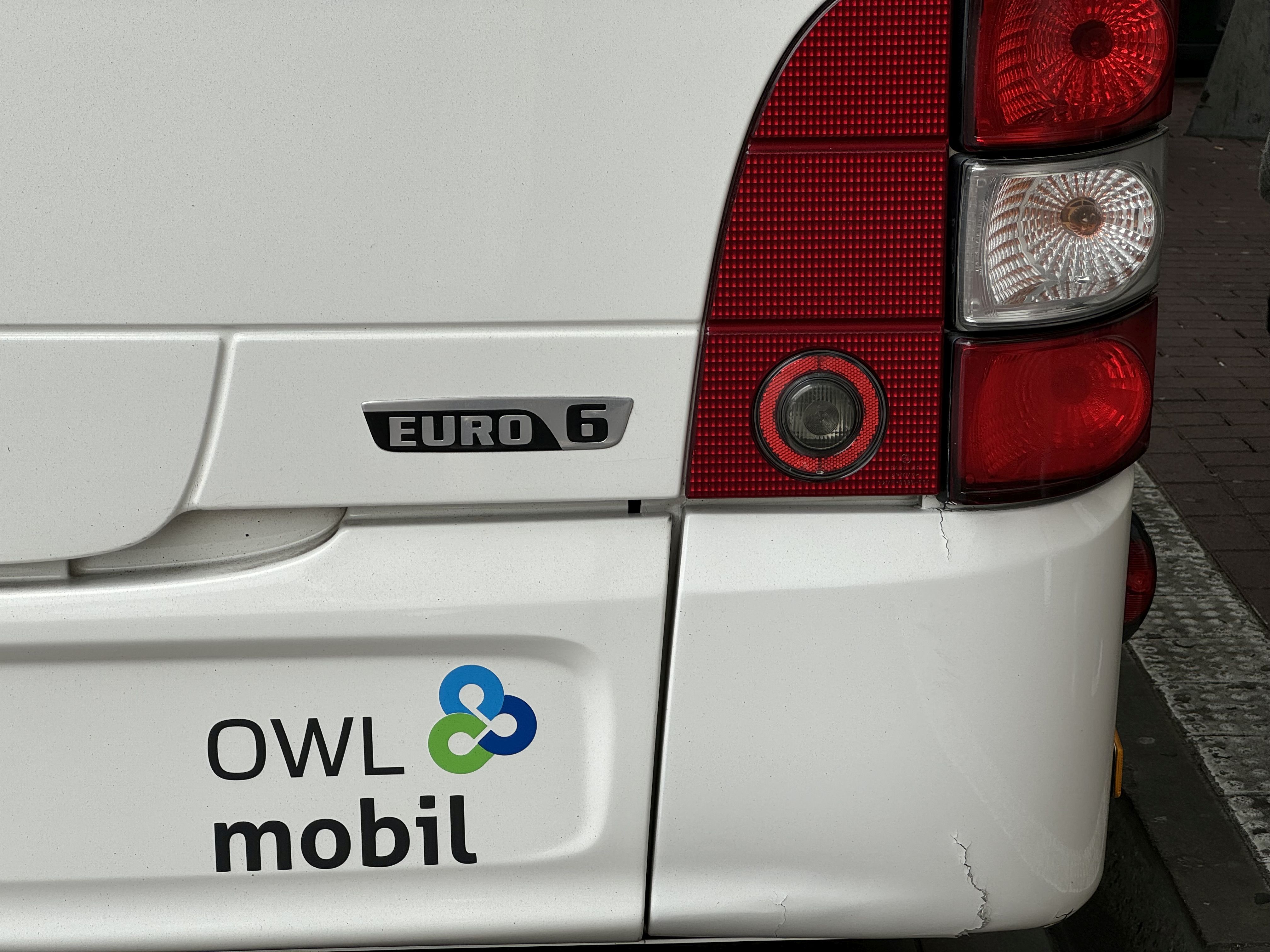 Ausschuss stimmt über Deutschlandticket ab Die Rückseite eines Busses