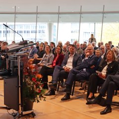 Dr. Christine Disselkamp