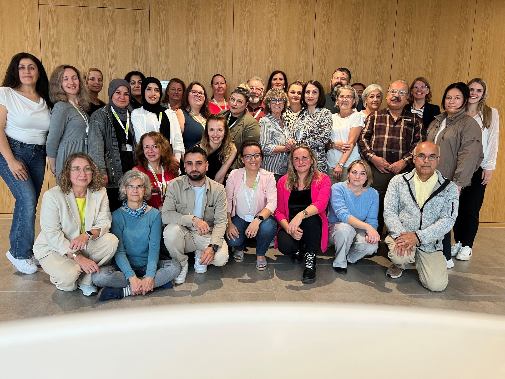 große Gruppe an Personen