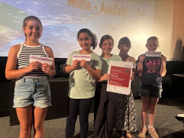 Kinder im Bambi-Kino