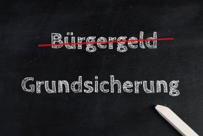 Citizen money, Bürgergeld in german language, becomes basic guarantee money security, new financial help reform for unemployment in Germany, social issue