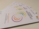 Vorderansicht der Flyer zum Projekt Eltern mischen mit