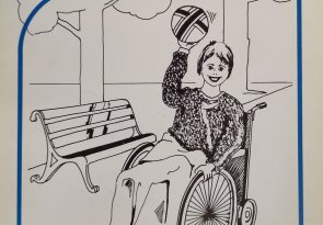 Zwischen der Überschrift "Gütersloh" und der Unterschrift "Behindertenplan" ist eine Zeichung gedruckt: Ein Mensch im Rollstuhl wirft einen Ball. 