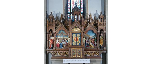 Das Bild zeigt den neuromanischen Hochaltar in der Kirche St. Maria Immaculata Verl-Kaunitz.