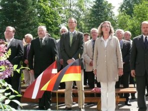 Festakt zur Unterzeichnung des neuen Partnerschaftsvertrags mit dem ehemaligen Kreis Valmiera