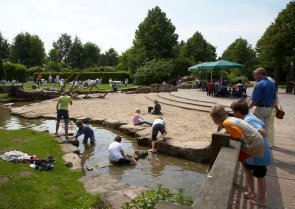 Wasserspielplatz der Flora Westfalica in Rheda-Wiedenbrück, Foto: S. Hillert